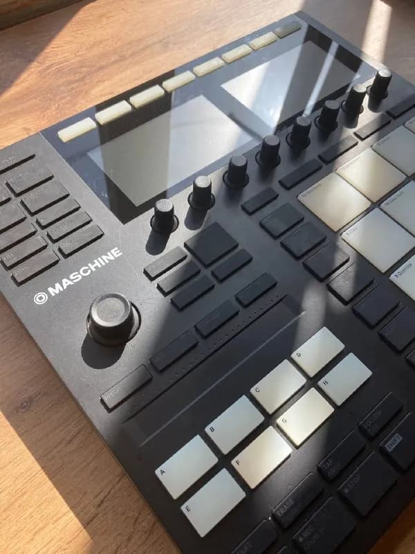 Native Instruments Maschine Mk3 — Тбилиси — 720 ₾