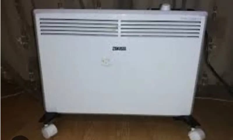 Zanussi плита Экономная .1000. . цена 150 ЛС — Тбилиси — 150 ₾
