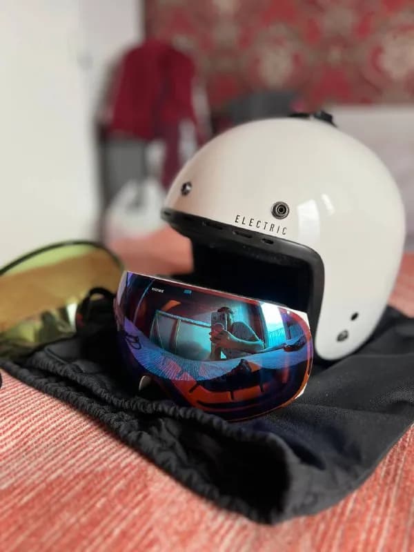 Женский горнолыжный шлем Electric — Тбилиси — 100 ₾