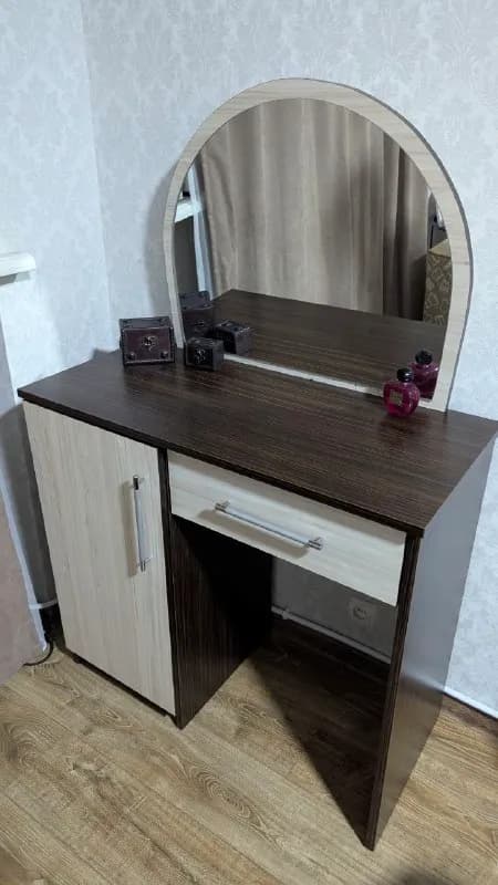 250 лари — Тбилиси — 250 ₾
