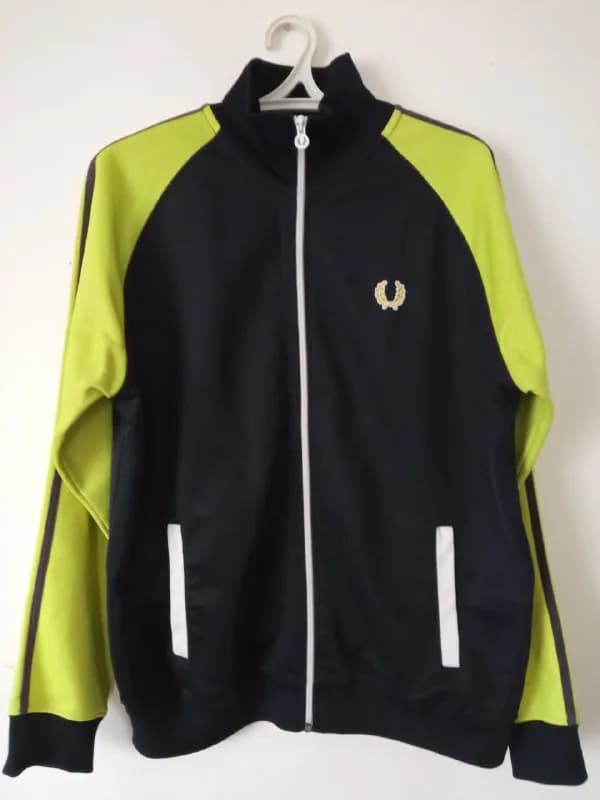 Fred Perry для любителей спортивного винтажного стиля. — Тбилиси — 10 ₾