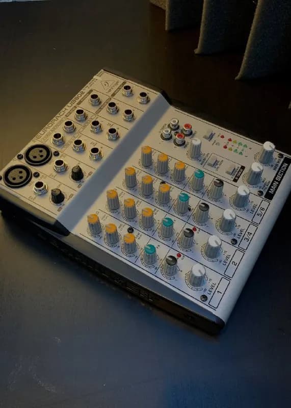Behringer Eurorack UB802 — Тбилиси — 170 ₾