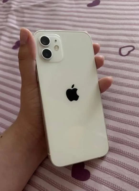 iPhone 12 в отличном состоянии. — Батуми — 800 ₾