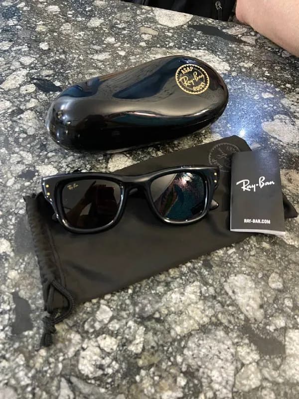 asap rocky ray ban оригинал 423 лари, куплены позавчера — Тбилиси — 423 ₾