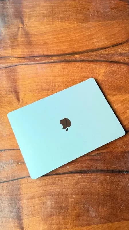 MacBook Air 15» M4 · 24 GB · 512 GB SSD — Тбилиси — 4 200 ₾