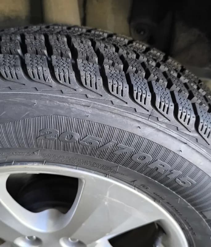 205/70R15 — Тбилиси — 800 ₾