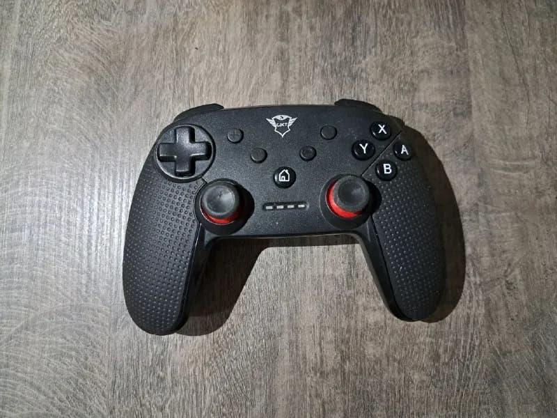 Bluetooth геймпад Trust GXT [телефон]) для Nintendo Switch — Тбилиси — 40 ₾