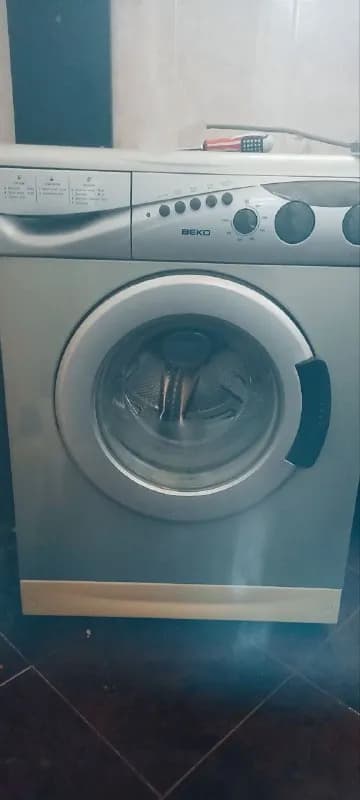Beko 8 kg. Цена 220. Машинка в хорошем состоянии, та еще рабочая лошадка. Есть услгуа доставки и под — Тбилиси — 50 ₾