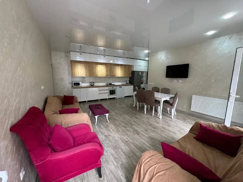 2-й переулок Инасаридзе, 10 — Батуми — 1 600 $