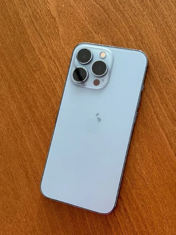 iPhone 13Pro, 128 gb, цвет голубой. Батарея 87% — Тбилиси — 1400 ₾