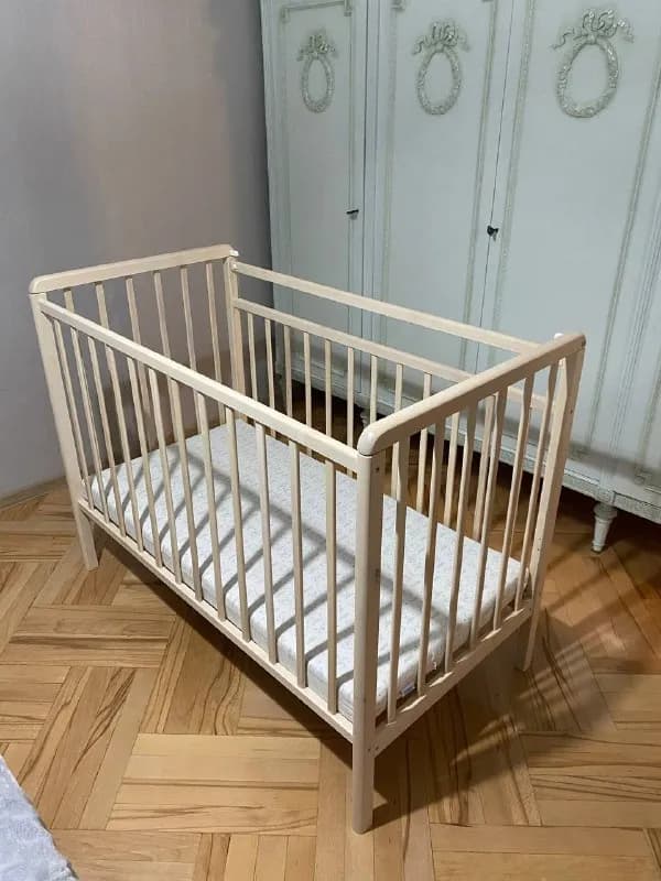120×60 с матрасом. Состояние отличное. 300лари — Тбилиси — 300 ₾