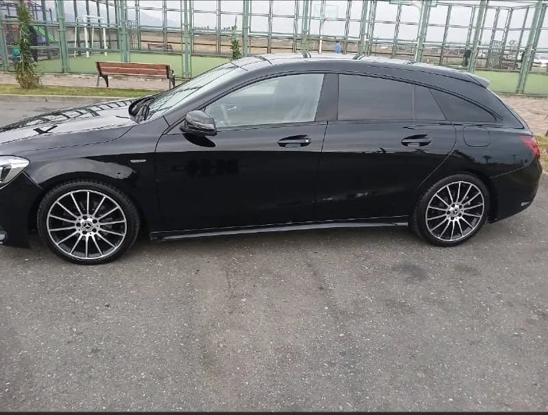 Мерседес CLA180 2017 дизель автомат — Батуми