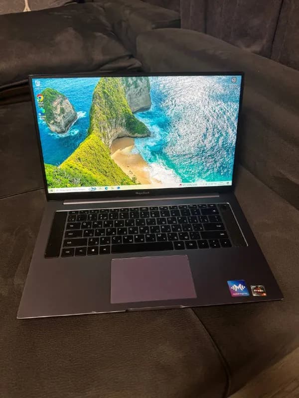 Honor MagicBook HLY-W19R — Тбилиси — 850 ₾