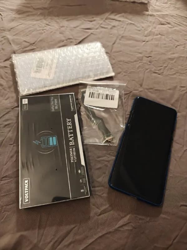 1)OnePlus 7 Pro + новая батарейка + новый задник + новый порт для зарядки. После замены этих деталей — Тбилиси