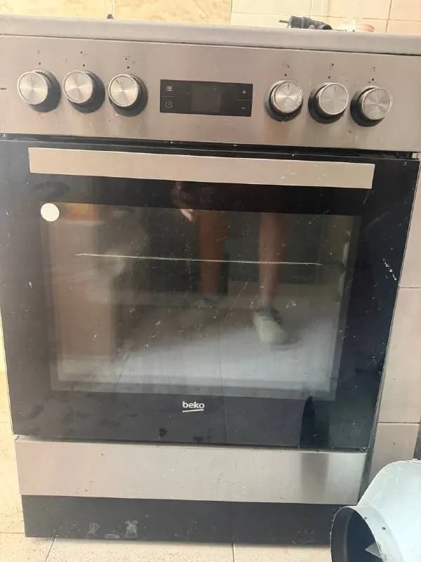 beko с духовым шкафом — Батуми — 600 ₾