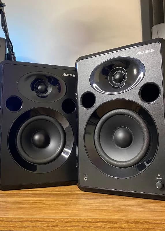 ALESIS — Тбилиси — 490 ₾