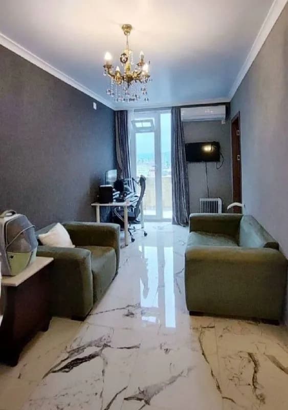 1+1 по улице Меликишвили,86а — Батуми — 300 $