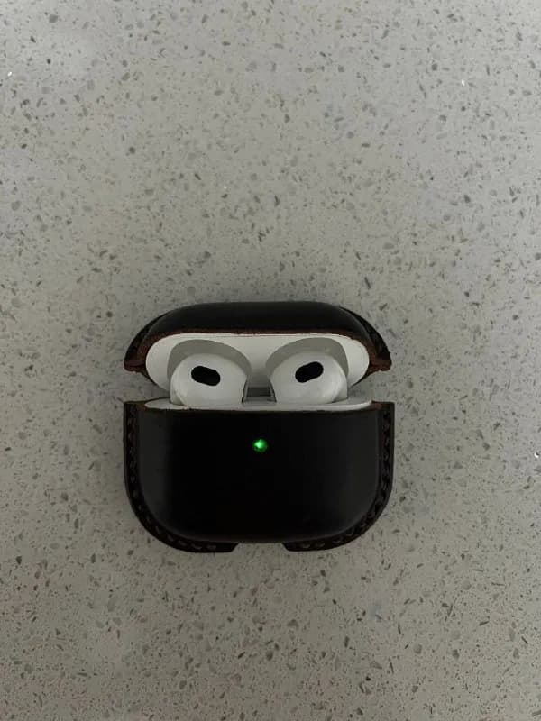 Apple AirPods 3 в хорошем состоянии — Батуми — 110 ₾