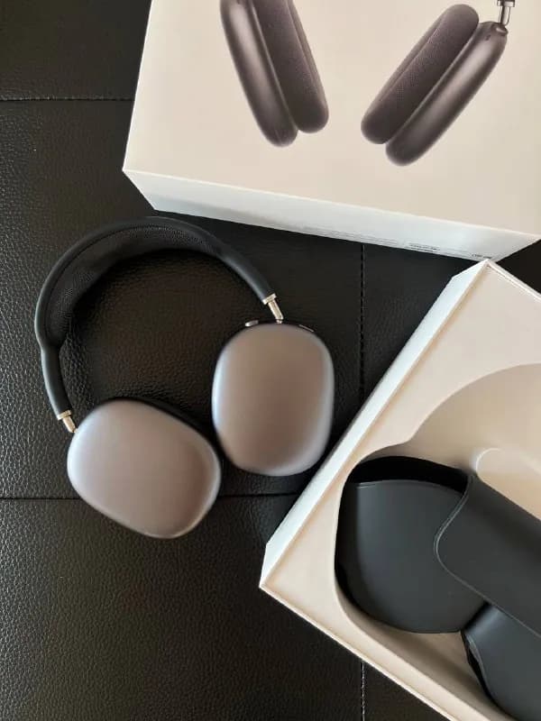 AirPods Max Space Gray оригинал — Тбилиси — 1 100 ₾