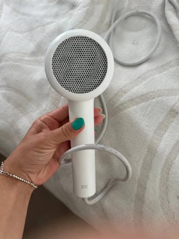 Xiaomi Mi Ionic Hair Dryer H300 (белый). — Батуми — 50 ₾