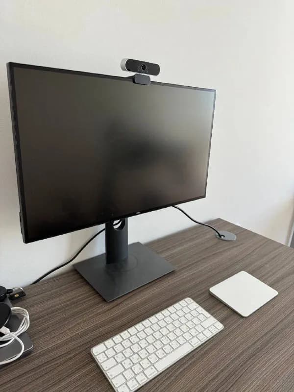 DELL DELL-U2520D 25’’, 800 лари. Состояние нового. Коробка есть — Тбилиси — 800 ₾