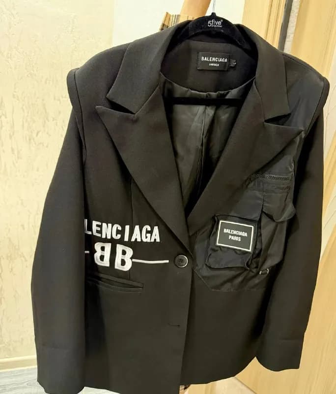 Balenciaga, новый, оверсайз, цена 100 лари — Батуми — 100 ₾