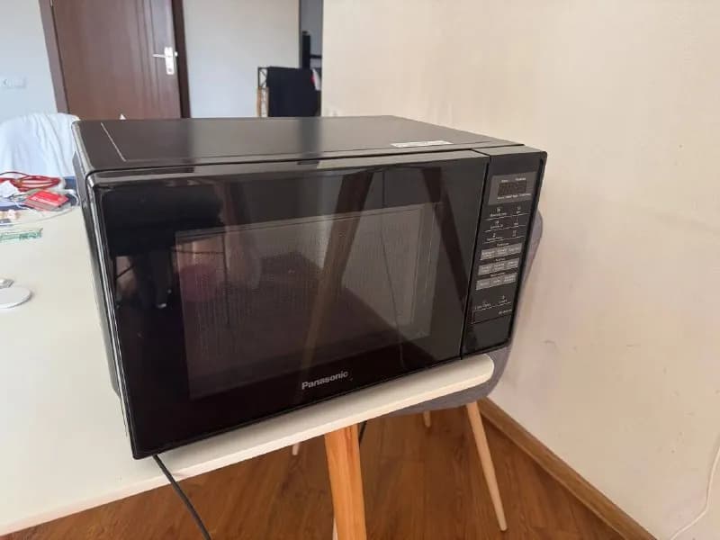 Panasonic NN-SB26MB, сенсорное управление, жаропрочная эмаль, отлично равномерно разогревает еду, ти — Тбилиси — 170 ₾