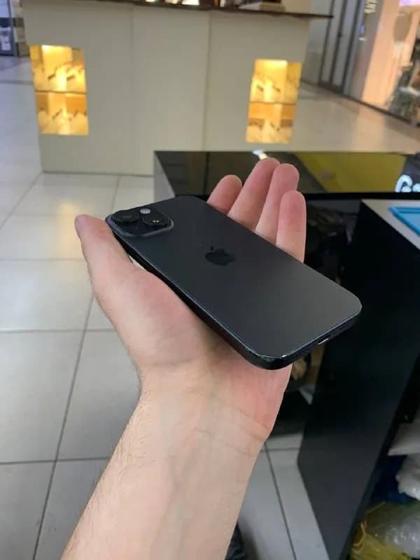 iPhone 15 — Тбилиси — 880 ₾