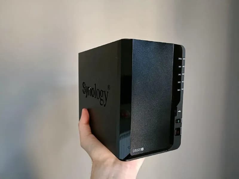 NAS) Synology DS220+ с двумя дисками WD Red Pro 2TB каждый. Подойдет для бэкапа проектов и архивов, — Тбилиси — 1 300 ₾
