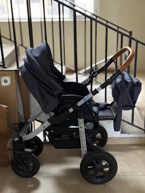 MyJunior 3 в 1 (люлька, прогулочная, автолюлька). В комплекте сумка и накидка-дождевик. Колеса непло — Батуми — 250 ₾