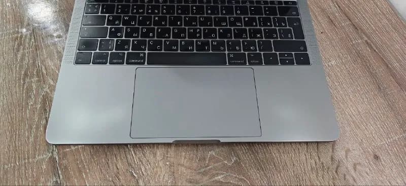 MacBook pro 13 дюймов 2017 — Батуми — 500 ₾