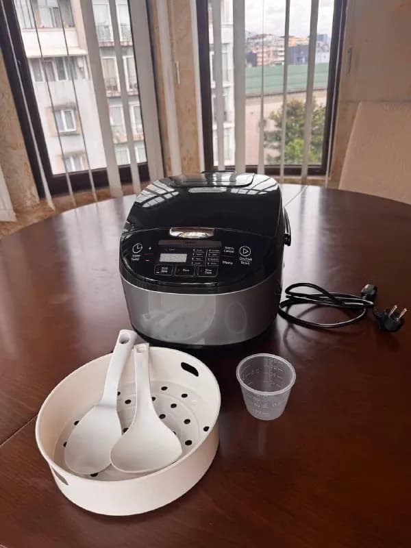 midea multi cooker 6000 series. Полный комплект, чек. Куплена в феврале 2026, на гарантии, в идеальн — Батуми — 150 ₾