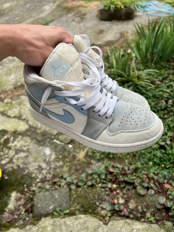 NIKE AIR JORDAN /оригинал размер 40 / цена 30 лари. — Батуми — 30 ₾