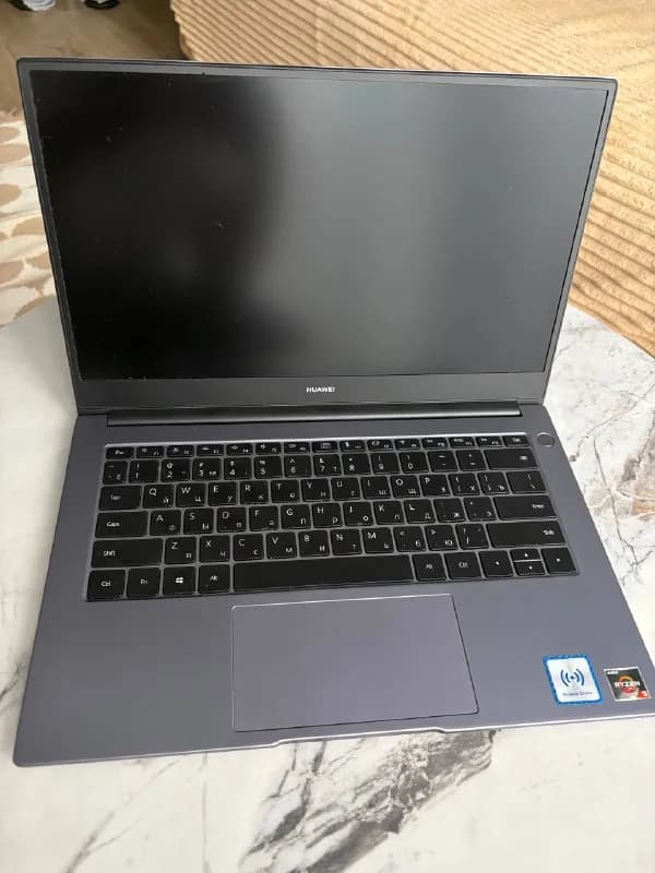 Huawei MateBook D 15 — Батуми — 600 ₾