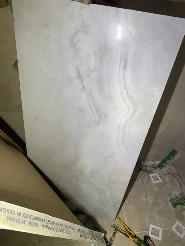 3 плиты керамогранита размером 120×60 см. — Батуми — 250 ₾