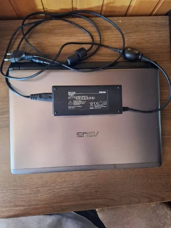 ASUS (Intel i5, 8/320GB) — шустрая машинка в хорошем состоянии. — Батуми — 300 ₾