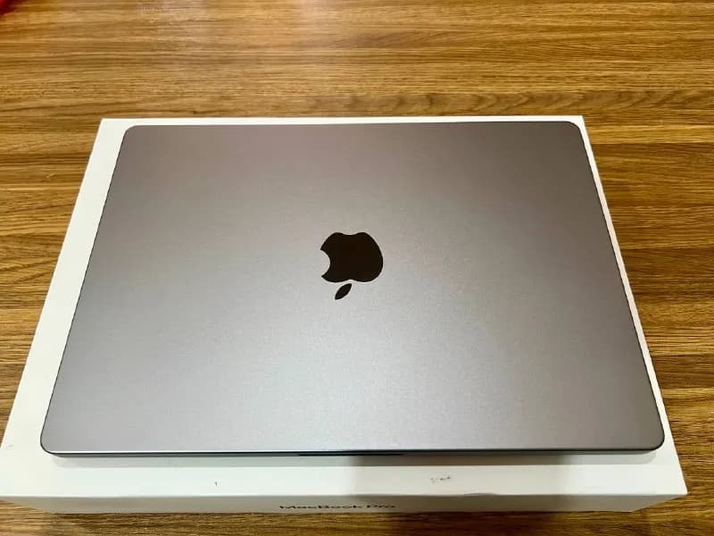 MacBook Pro 14» M1 Max — 32 ГБ / 1 ТБ SSD / 24 GPU / — Тбилиси — 3 500 ₾