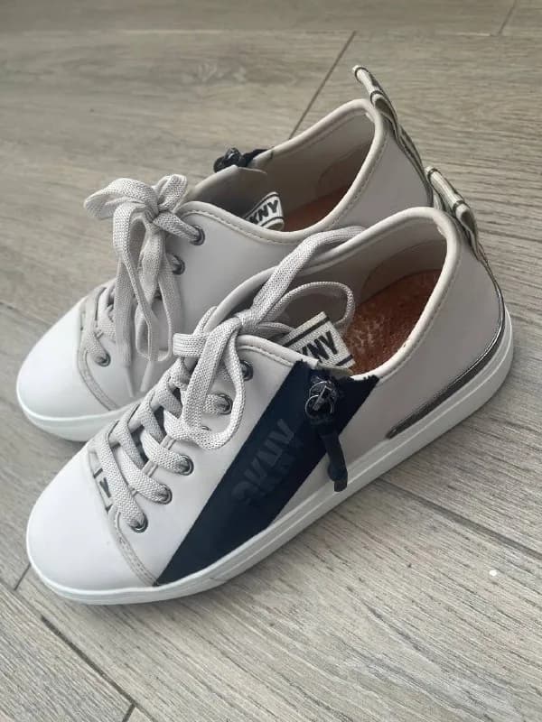DKNY. Оригинал. Размер — 39. Цена — 480 лари — Тбилиси — 480 ₾