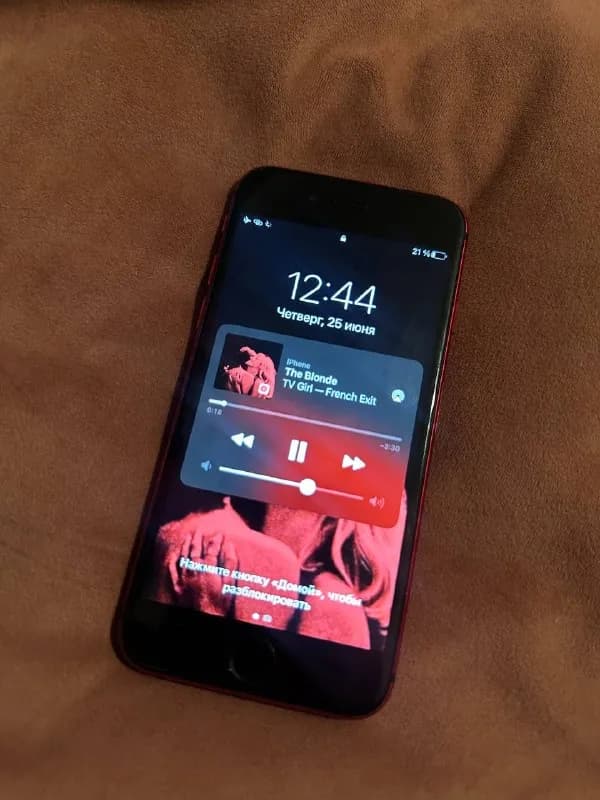 iphone 6s red очень редкий цвет — Тбилиси — 300 ₾