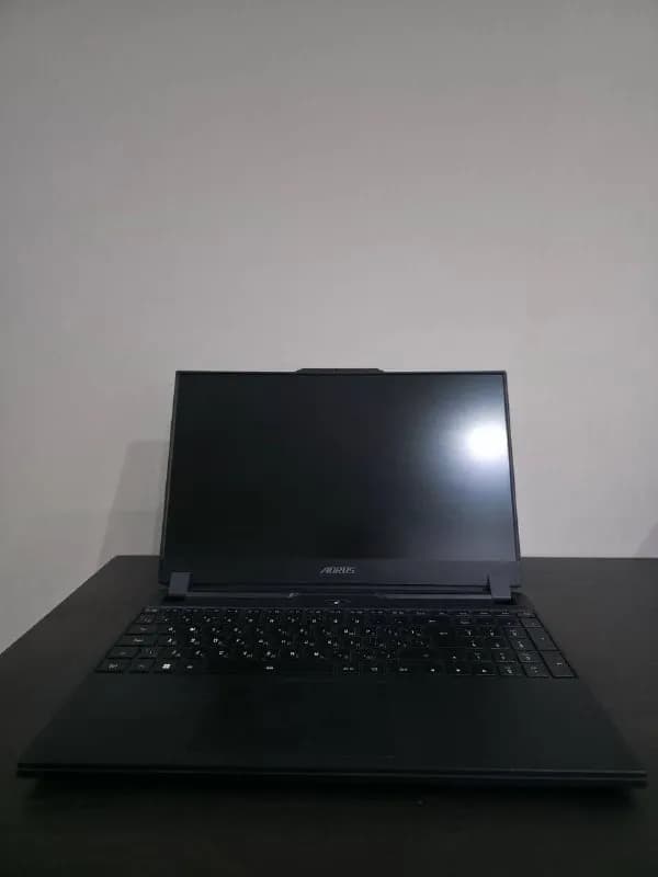Продаю игровой ноутбук Aorus