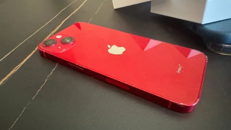 iphone 13 red 128gb — Батуми — 650 ₾