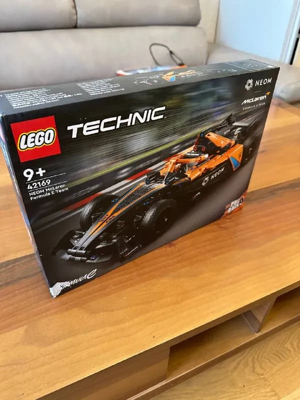 Lego 42169 Neom McLaren formula E — Тбилиси — 150 ₾