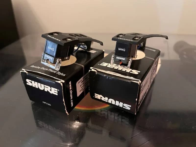 Technics. Headshell — Technics, картридж Shure M44G. Картриджи и хедшелы в отличном состоянии, но ст — Тбилиси — 170 ₾