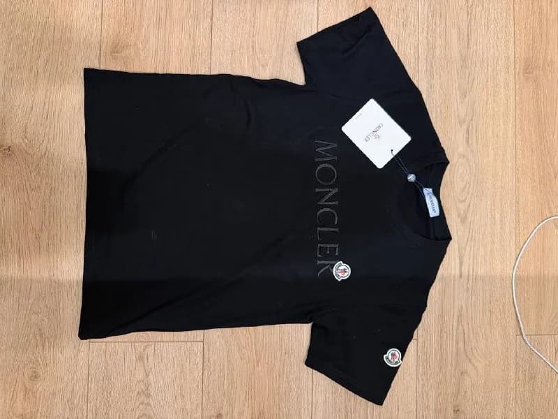 MONCLER — Батуми — 40 ₾