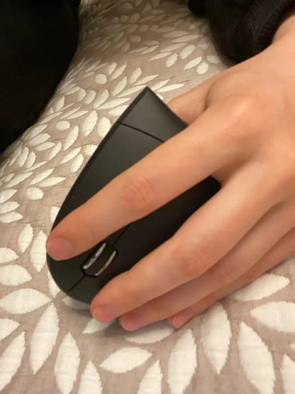 usb, хранится внутри мыши. — Батуми — 35 ₾