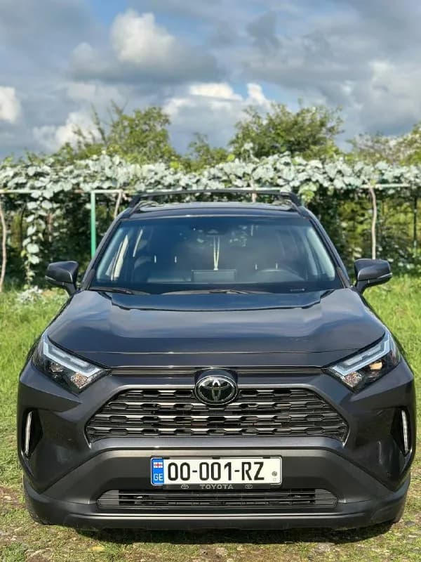 toyota rav4 — Батуми — 26 $