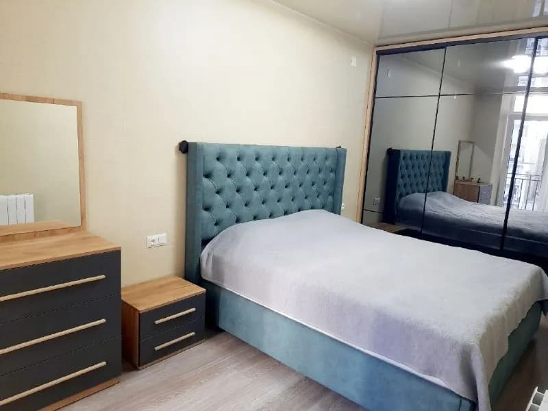 1+1 за 600$ — Батуми — 600 $