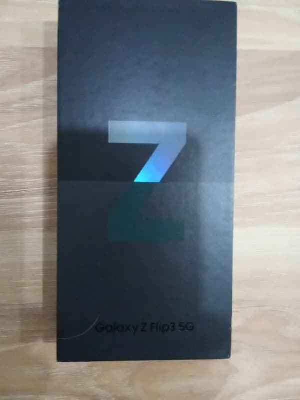 Samsung Galaxy Z Flip 3 5G 128 Гб Цена 1600 лари — Батуми — 1 600 ₾