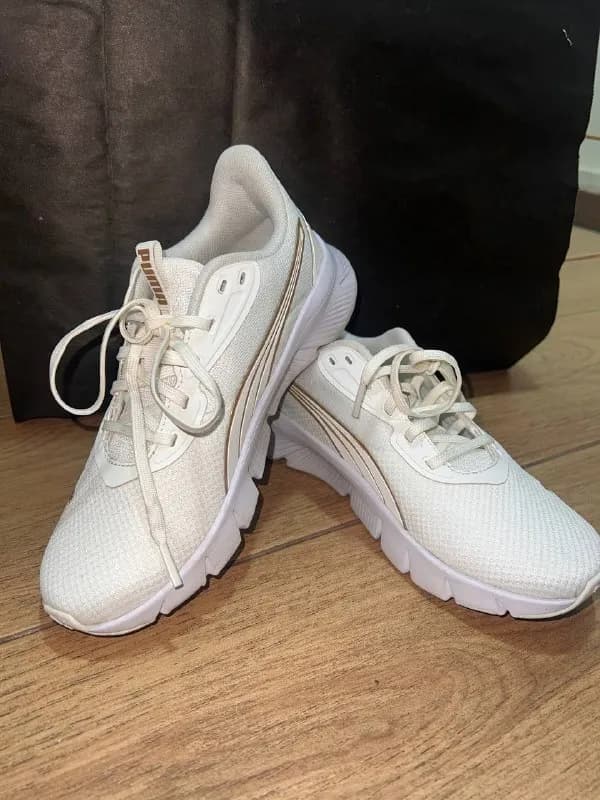 Puma, размер 38, стелька 24 см, покупались в фирменном магазине Puma, были одеты один раз, размер не — Батуми — 130 ₾
