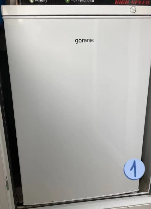 1️⃣Продаю морозилку gorenje за 700 лари. Покупала новую 2 года назад, почти не пользовалась. Больше — Тбилиси — 700 ₾